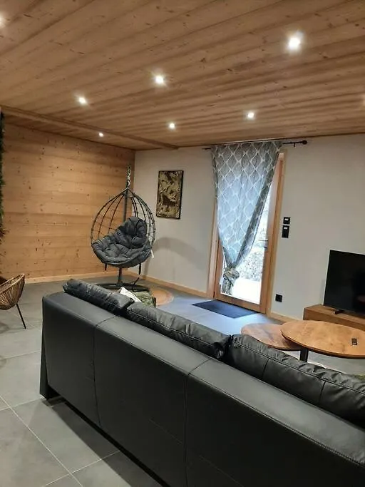 Chalet La Ferme D'Aime, Neuf, 15 Personnes Entremont